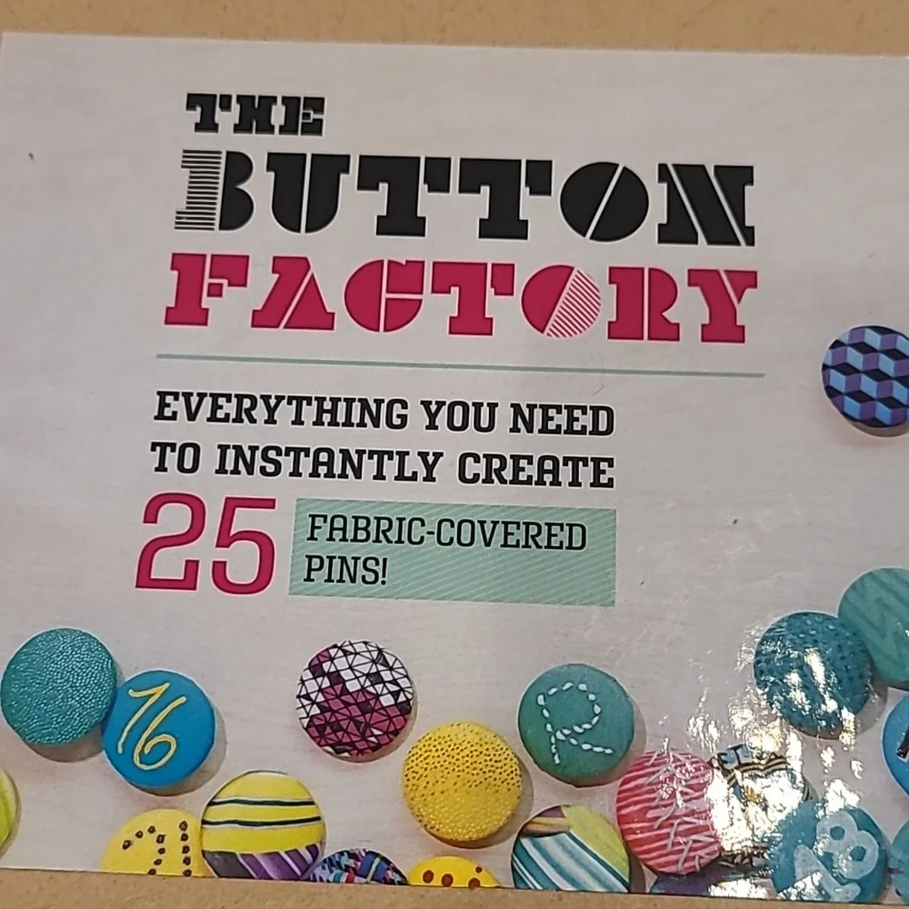 The Button Factory Fabric Pin Craft Box